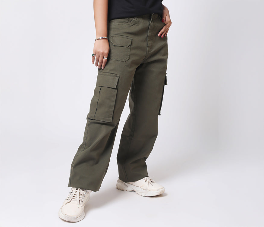 7 Pocket Green Cargo Pants - AUMM #